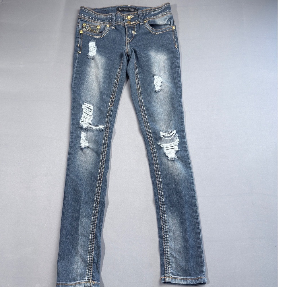 Twentyone Black Distressed‎ Jeans Juniors Size 1/28 Gold Accents